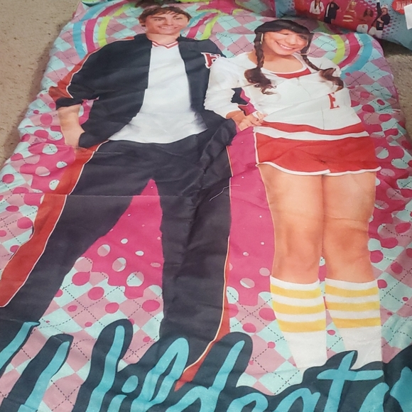 High School Musical Slumber Tote - Picture 2 of 4
